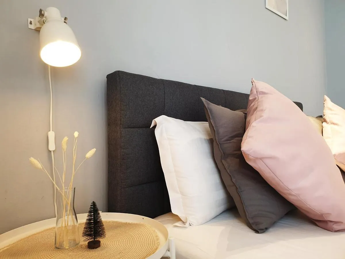 Favstay Aeropod Double Room Kota Kinabalu